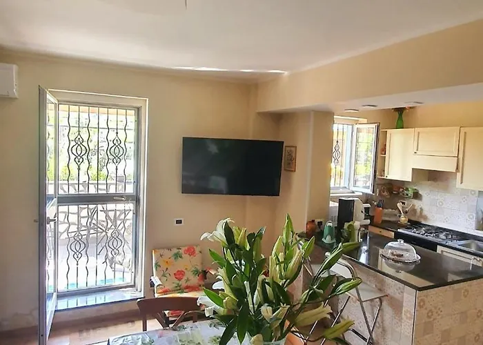 Lägenhet E S S E N T I A L Pompeji